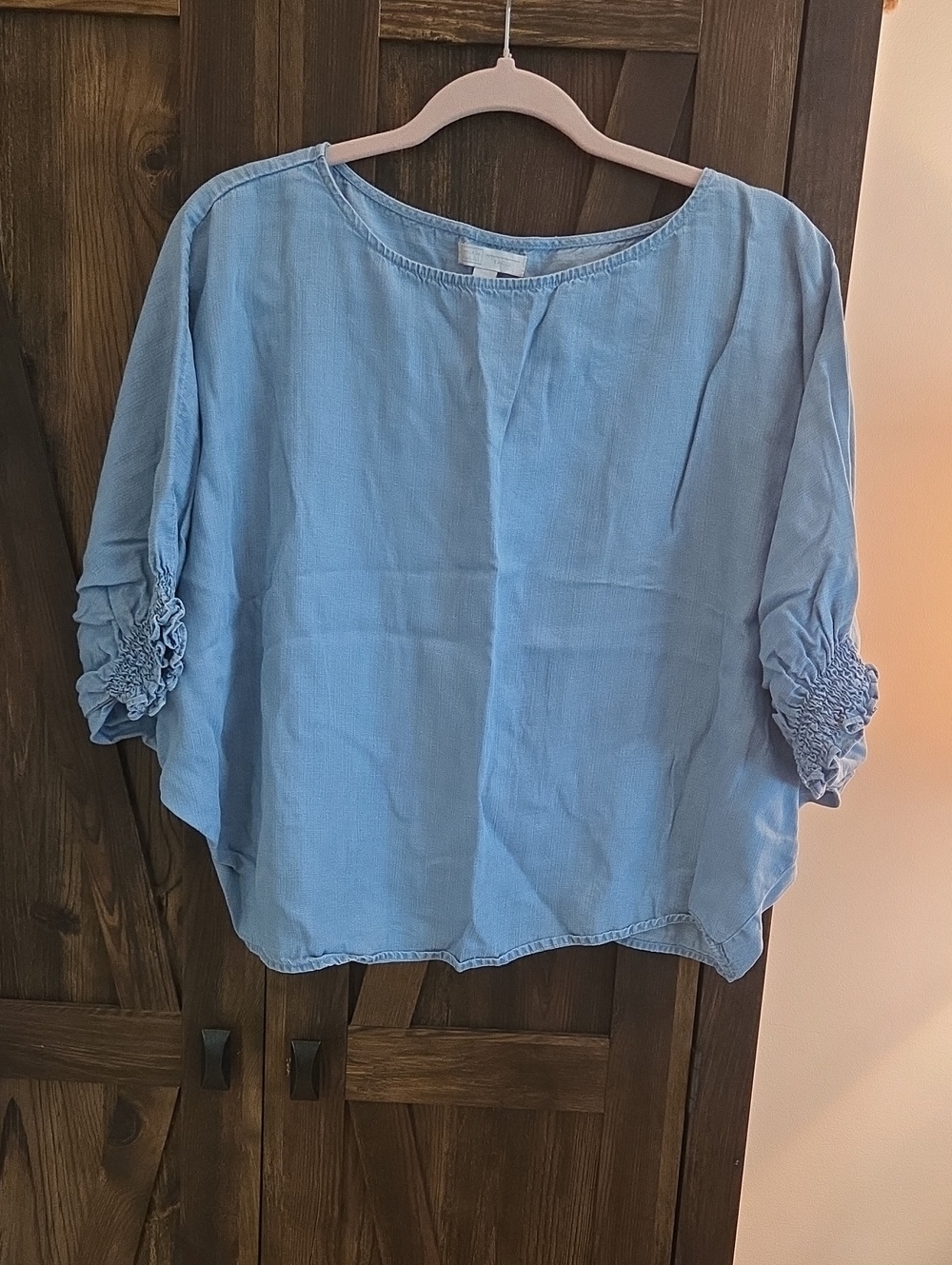 14th & Union Light Blue Smocked Sleeve Boxy Blouse